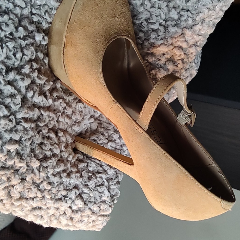 Women Suade Shoe